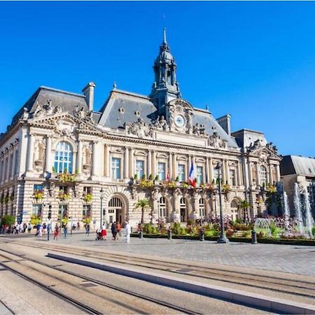 Appartement Rousseau - Centre Ville 5 Minutes Gare Tours Zewnętrze zdjęcie